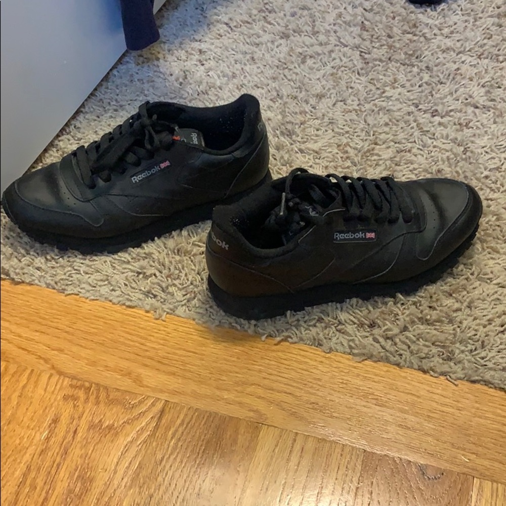 black reebok originals